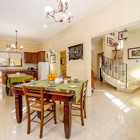 Ta Joseph Сasa de vacaciones Xewkija