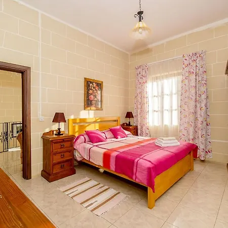 Ta Joseph Сasa de vacaciones Xewkija